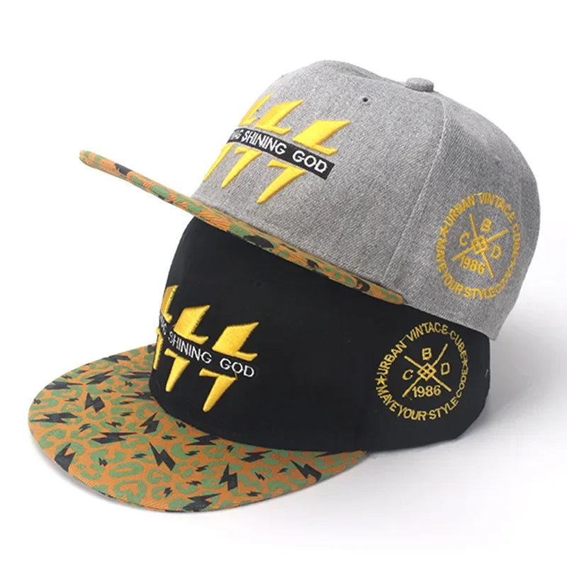 Lightning Embroidered Baseball Cap - Cotton Snapback Hat for Outdoor Sports & Casual Wear