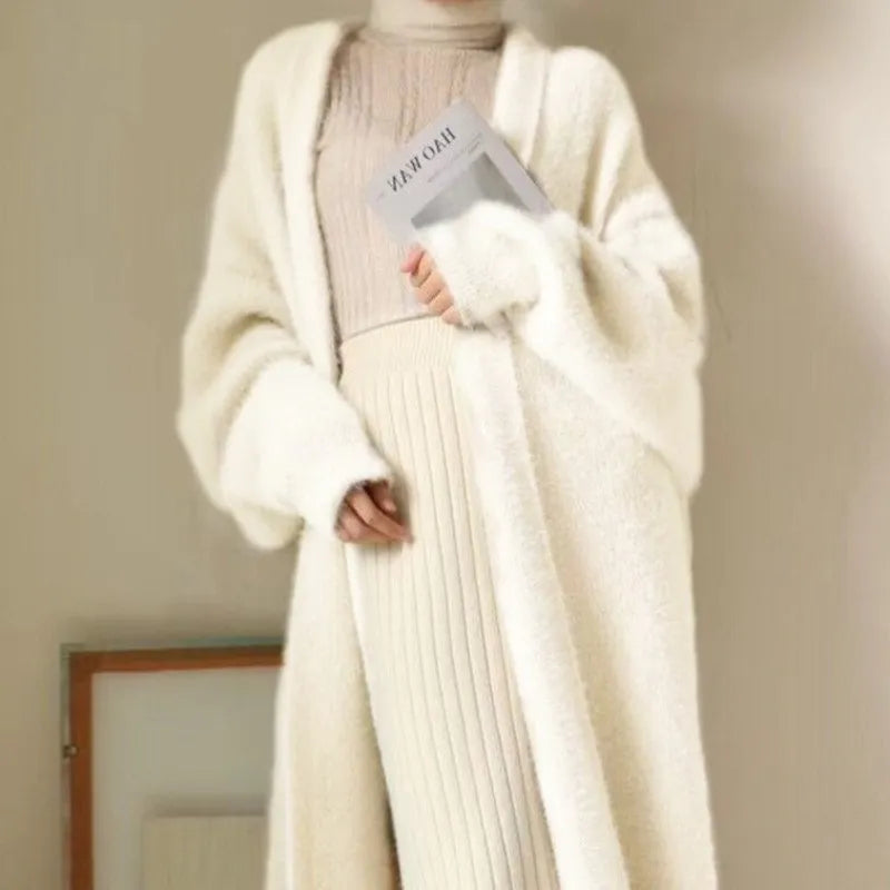 White Long Cardigan Sweater – Women’s Winter 2025