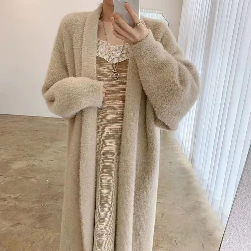 White Long Cardigan Sweater – Women’s Winter 2025