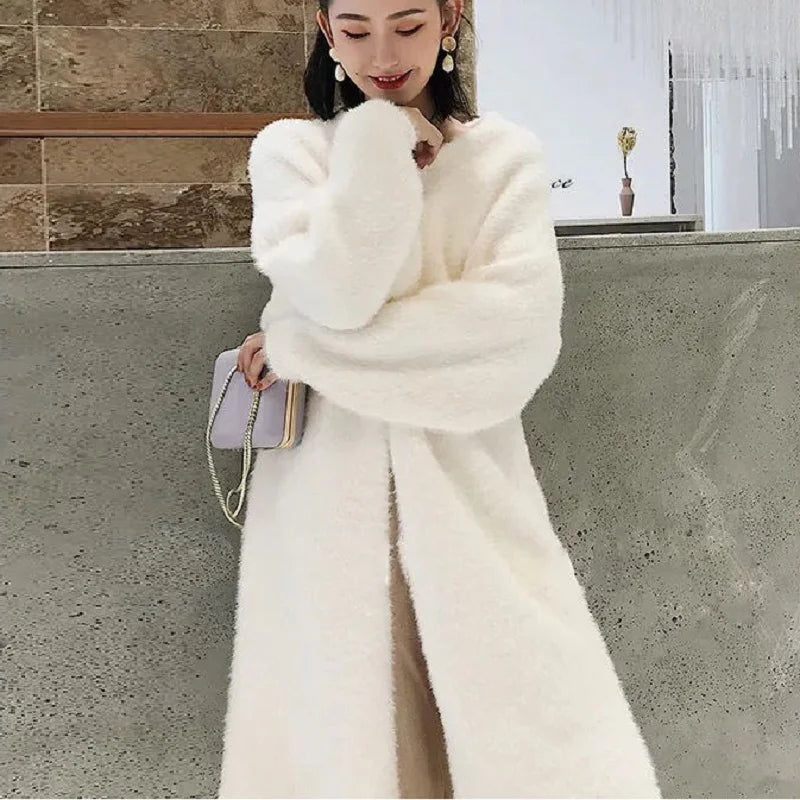 White Long Cardigan Sweater – Women’s Winter 2025