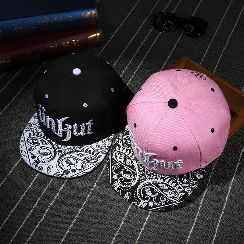 Korean Style Flat Brim Hip-Hop Cap - Unisex Couple Baseball Hat for Streetwear Fashion