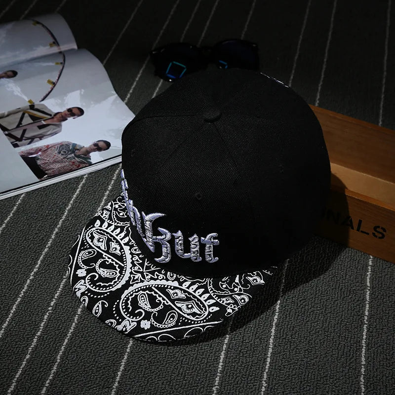 Korean Style Flat Brim Hip-Hop Cap - Unisex Couple Baseball Hat for Streetwear Fashion