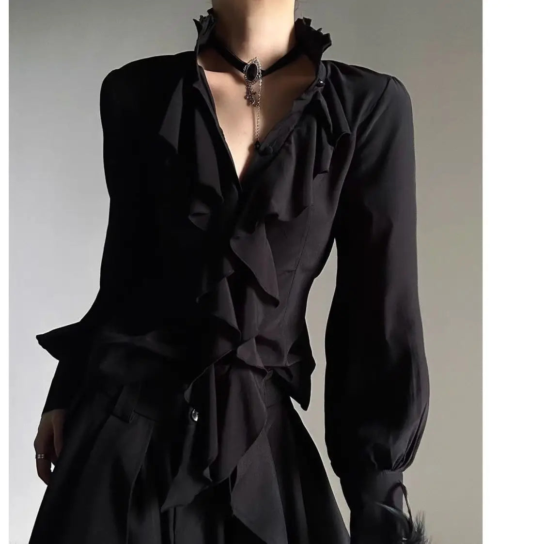 Harajuku Vintage Black Ruffle Blouse – Japanese Style