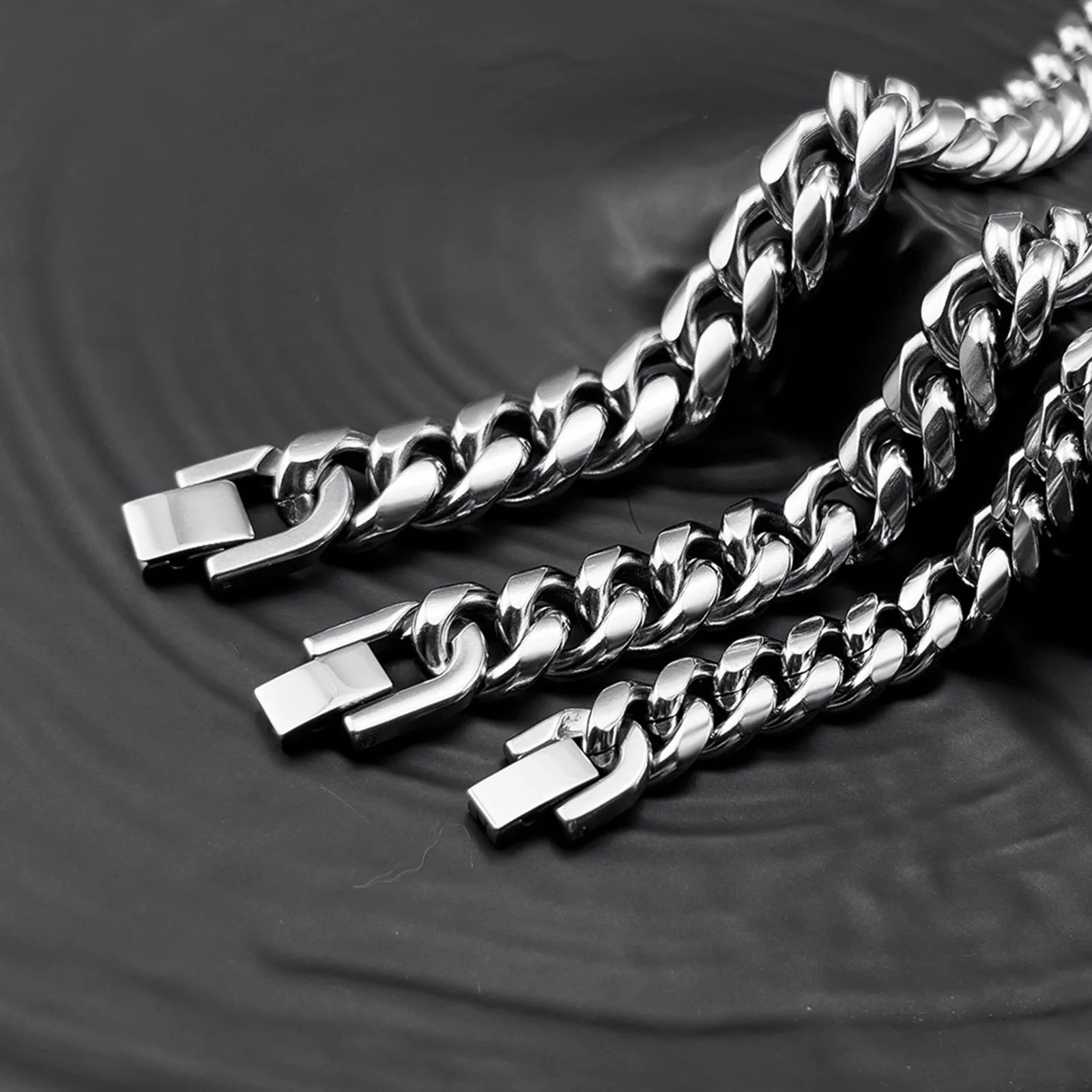 VNOX Cuban Chain Bracelet - Stainless Steel Curb Link Wristband for Men & Women