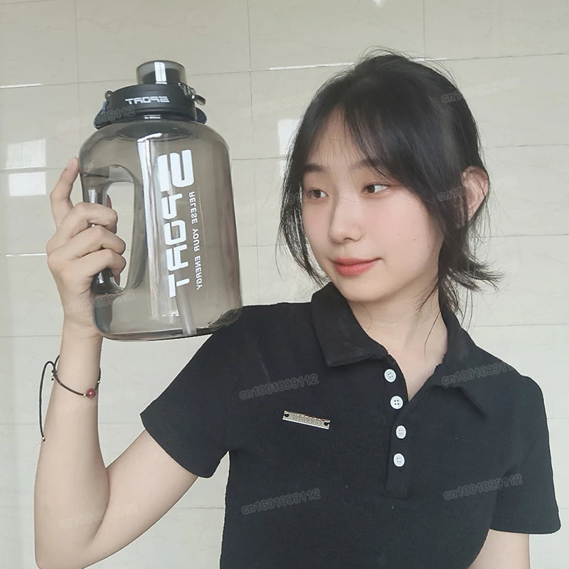 2L Large Capacity Water Bottle with Straw Lid - BPA Free Sports Gym Bottle for Camping & Travel