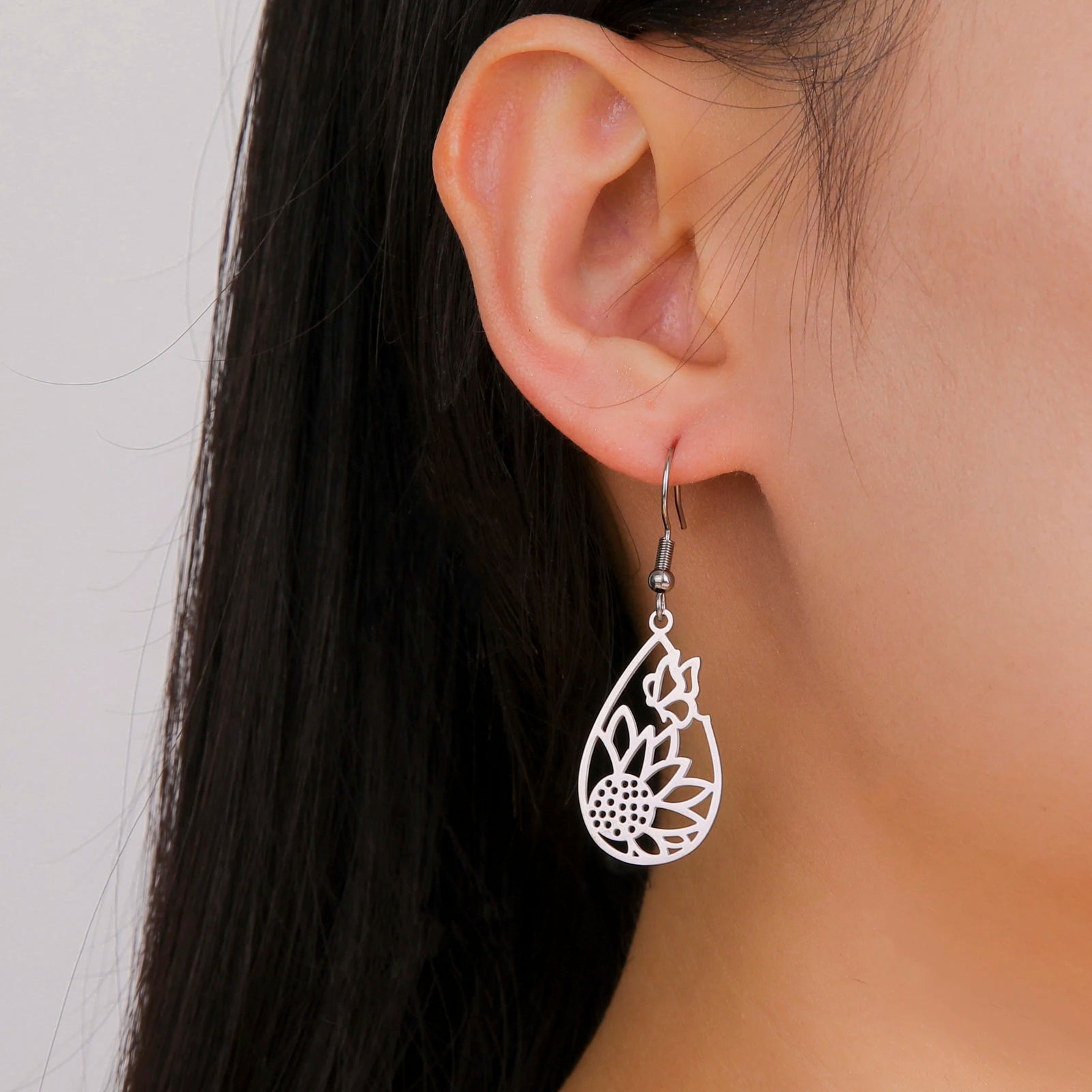 Skyrim Sunflower Butterfly Teardrop Pendant Earring Women Girls Stainless Steel Gold Color Earrings Jewelry Valentine's Day Gift