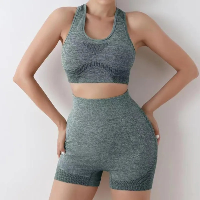 Women's Seamless Yoga Set - Sports Bra & Shorts Workout Set (2-Piece Gym Fitness Outfit)
