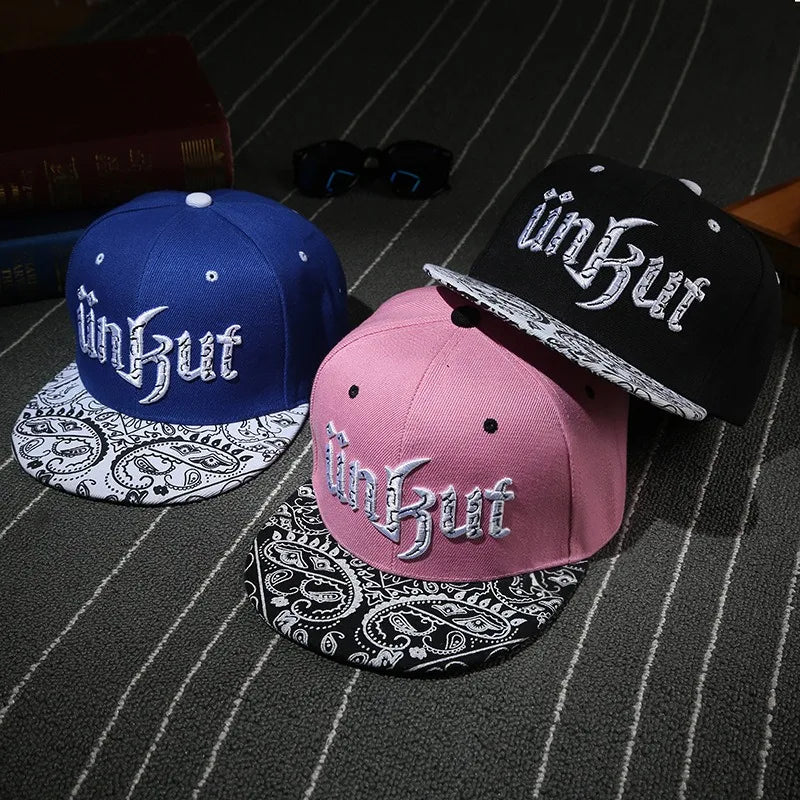 Korean Style Flat Brim Hip-Hop Cap - Unisex Couple Baseball Hat for Streetwear Fashion