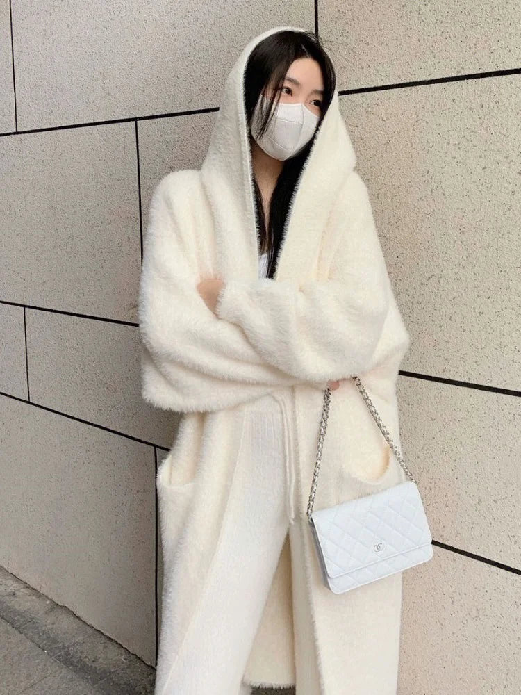 White Long Cardigan Sweater – Women’s Winter 2025