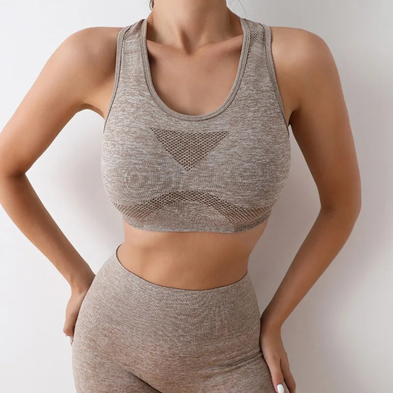 Women's Seamless Yoga Set - Sports Bra & Shorts Workout Set (2-Piece Gym Fitness Outfit)